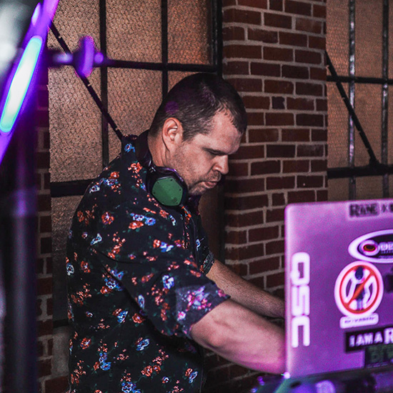 Experienced DJ and MC Springfield, MO